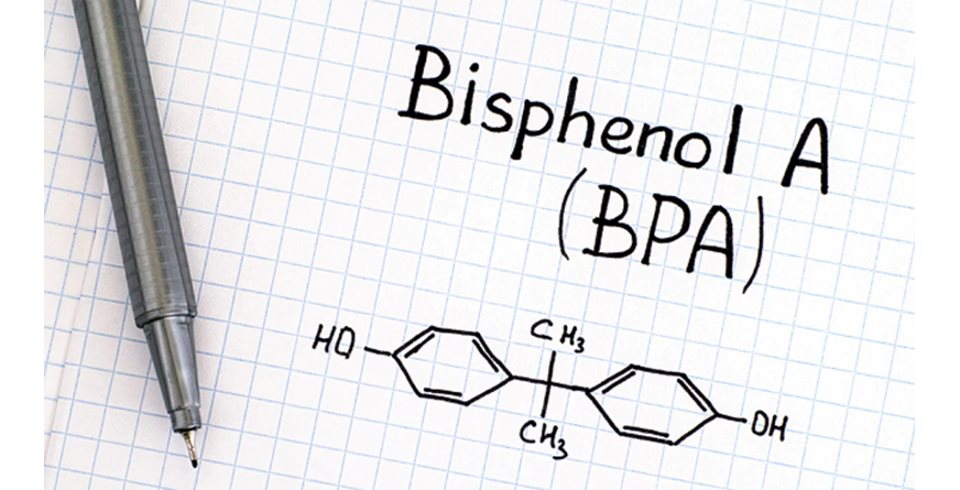 Πλαστικά στην κουζίνα: BPA, μικροπλαστικά και διατροφή