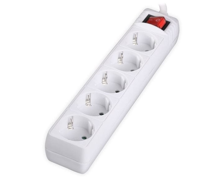 LAMTECH POWER STRIP WITH SWITCH 5 OUTLETS WHITE 1.5M