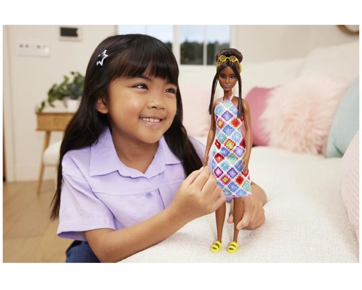 Mattel Barbie Fashionistas Doll 210 Brown Hair In Bun Fashionista - Diamond Crochet FBR37 / HJT07