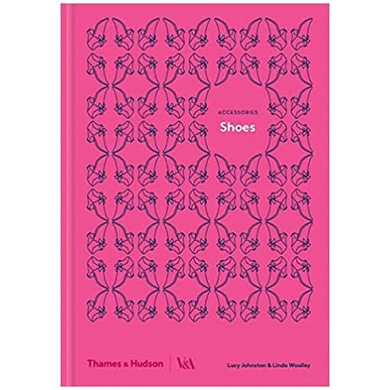 SHOES : A BRIEF HISTORY  HC