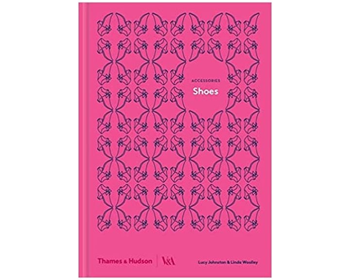 SHOES : A BRIEF HISTORY  HC