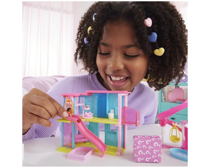 Mattel Barbie Barbieland Κούκλα Και Αξεσουάρ - Κουκλόσπιτο HYF44 / HYF46
