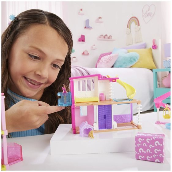Mattel Barbie Barbieland Κούκλα Και Αξεσουάρ - Κουκλόσπιτο HYF44 / HYF47