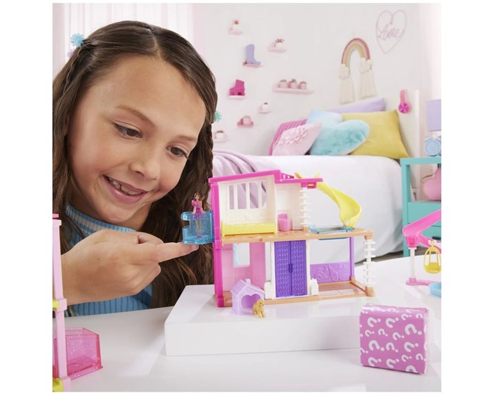 Mattel Barbie Barbieland Κούκλα Και Αξεσουάρ - Κουκλόσπιτο HYF44 / HYF47