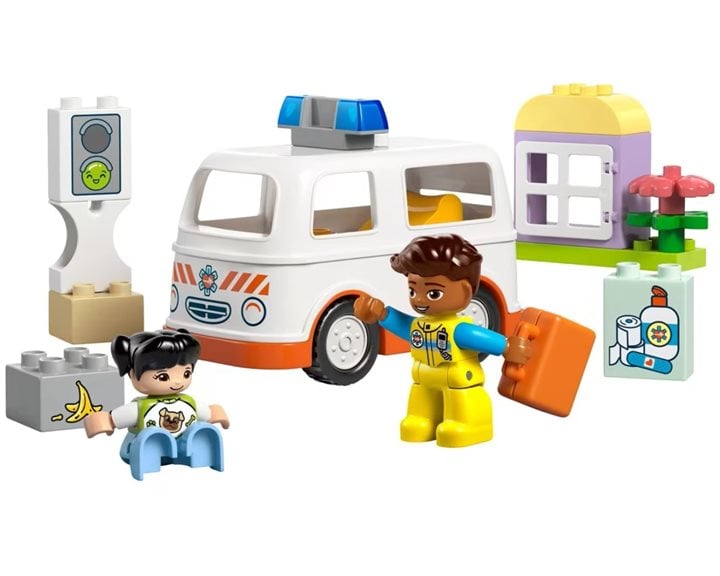 LEGO Duplo Ασθενοφόρο και Οδηγός 10447