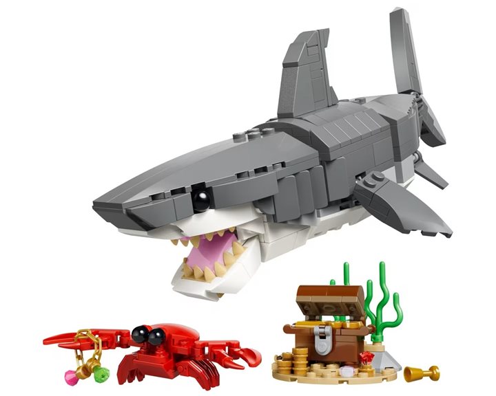LEGO Creator Fierce Shark with a Treasure Chest 31381