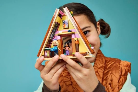 LEGO Friends Σπιτάκι για Κάμπινγκ στη Φύση με Χλιδή 42682